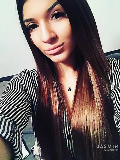 Tiny tits teen camgirl