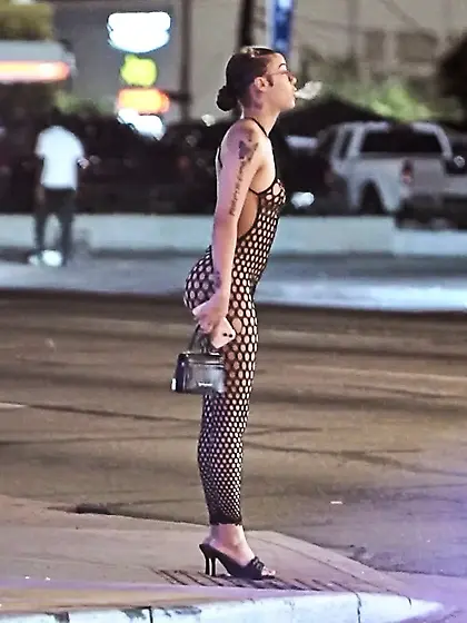 Prostitution,  that's my job! 602