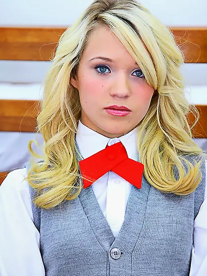 Fucked up teasing session from coeds characterized by chemistry