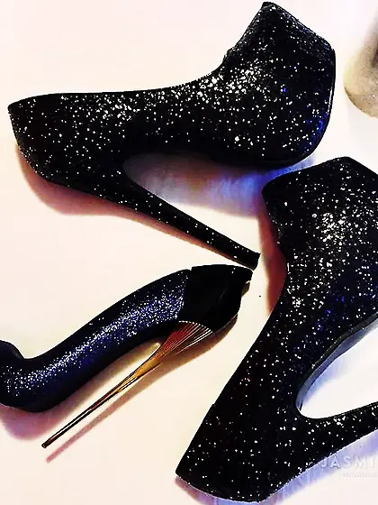 Petite tiny tits teen