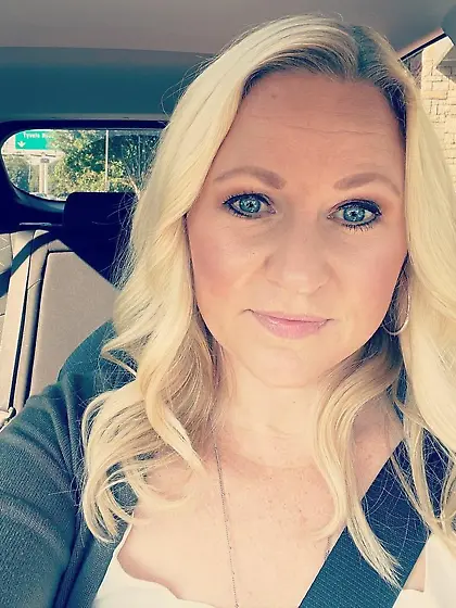 Abigail shows off a pretty bra and prettier tits