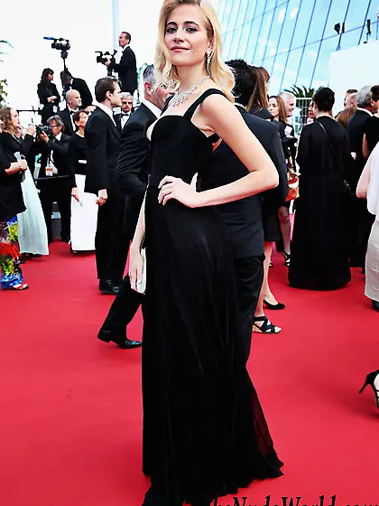 Pixie Lott Nipple Slip At The Premiere Of “Dheepan&