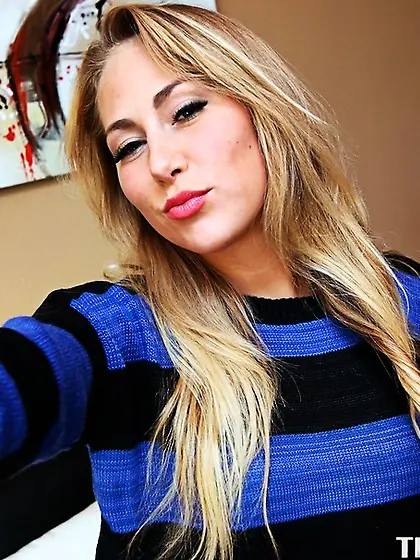 Pierced tongue blonde blue