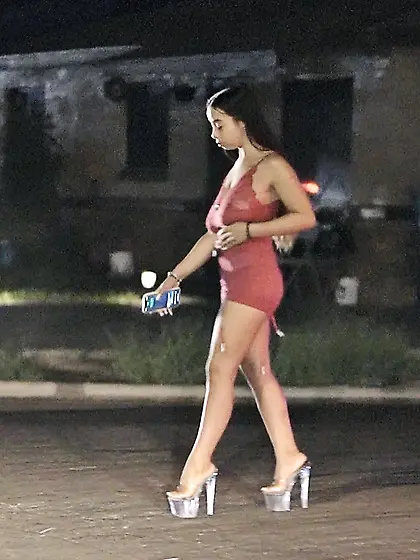 Prostitution,  that's my job! 607