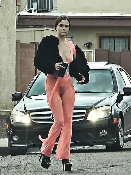 Prostitution,  that's my job! 606