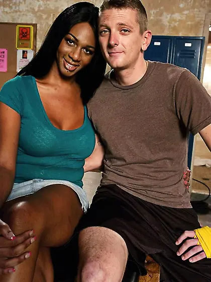 Ebony knockout takes cock