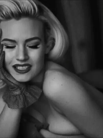 Gia Genevieve Topless