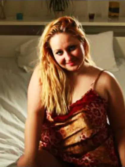 Blonde Mallory Live Orgasm.