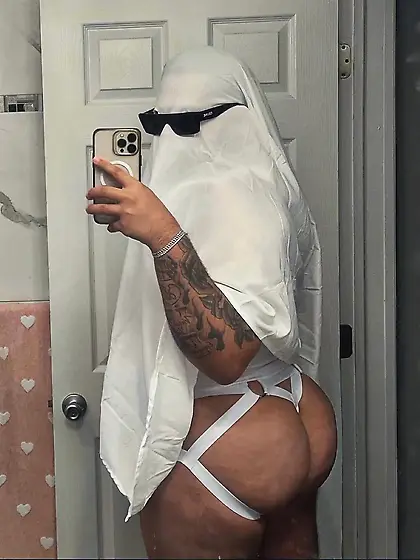 (Male) asses I wanna eat