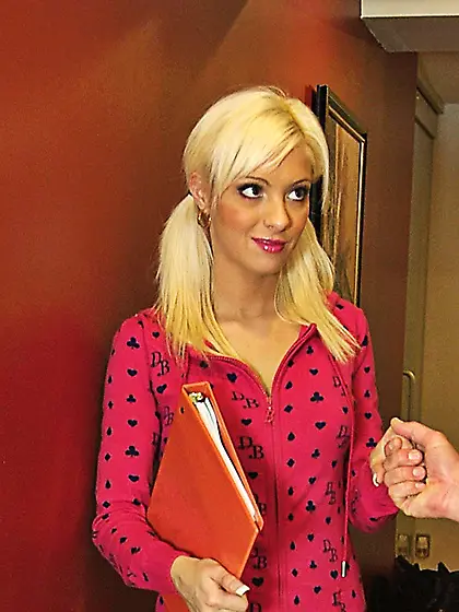 Men invited cool pigtailed