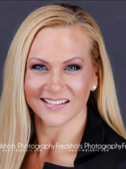 Averil really enjoyed Kristen eating her out