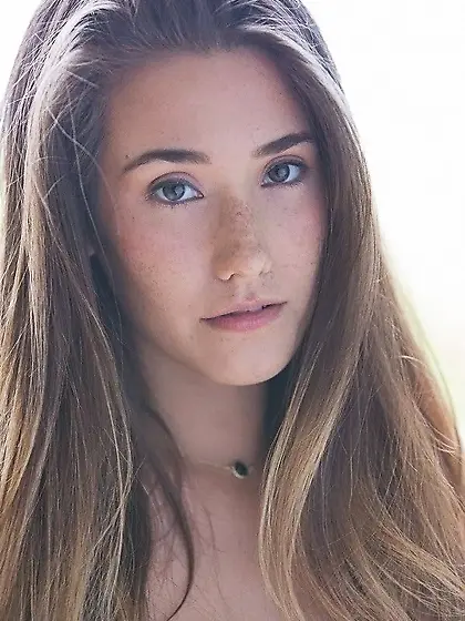 Tight dress brunette seducing her innocent-looking friend in the