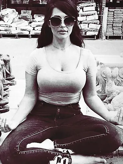 pics and gifs 11-18-25