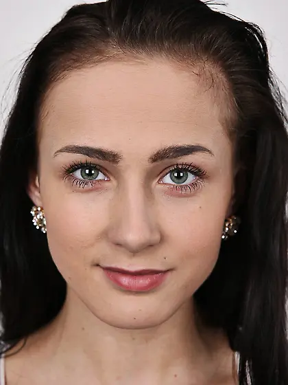 Young woman with beautiful hair and tits exposes her tight bald