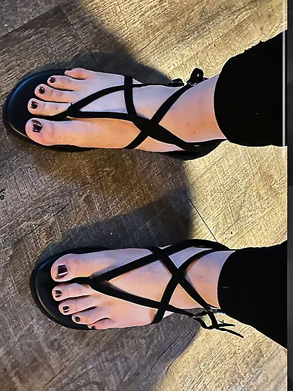 Chubby goth feet