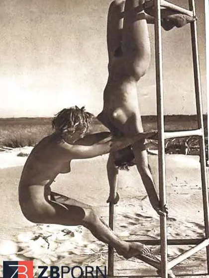 TheSandfly Glorious Beach Retro Gal Gang Joy!