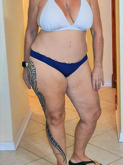 Fuck Toy Bikini Pics