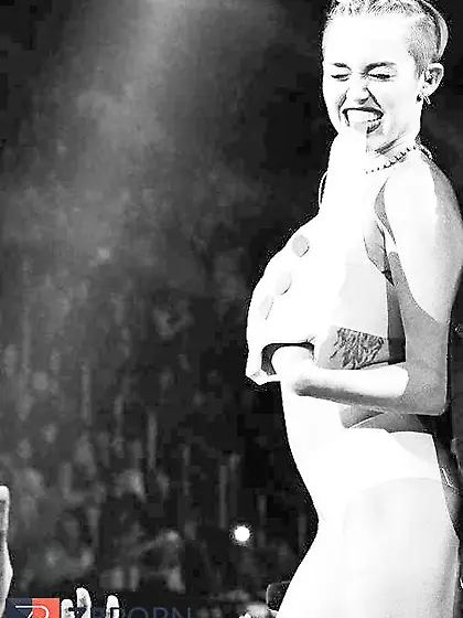 Handsome Nasty Miley Cyrus on MTV VMAs August