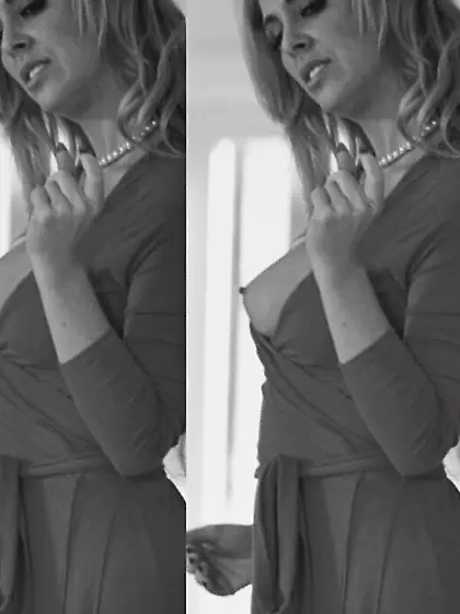 Teen daughter joins threesome