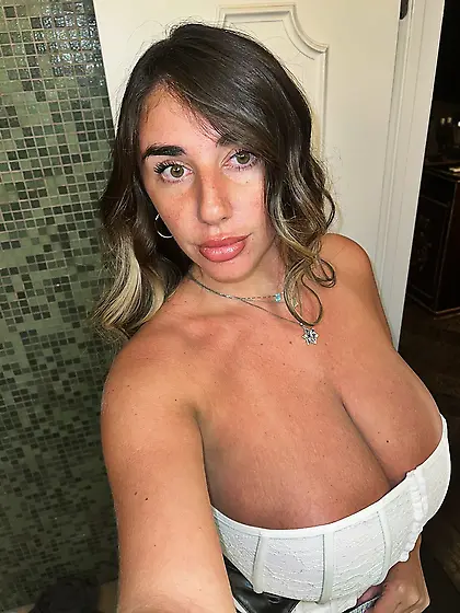 Big Tits NN