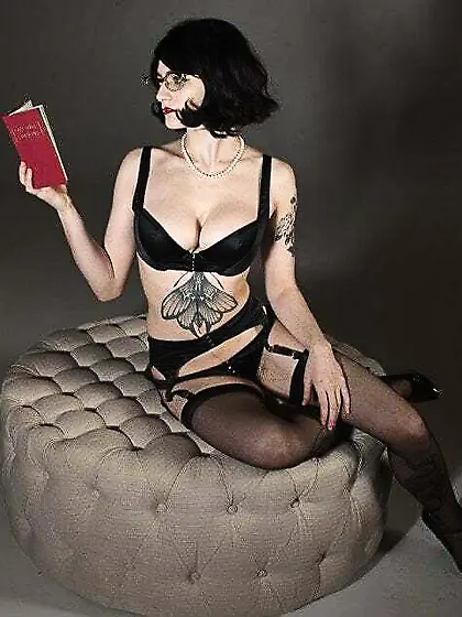 Ms.  Rosie Wilde (Ms.  Rosie Levine)