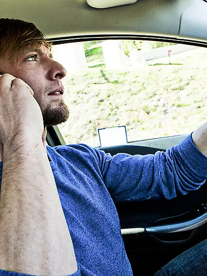 Jenna Ross takes her classy satin robe off and strokes her lover