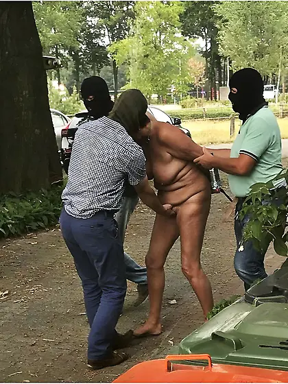 Random Public Perversions