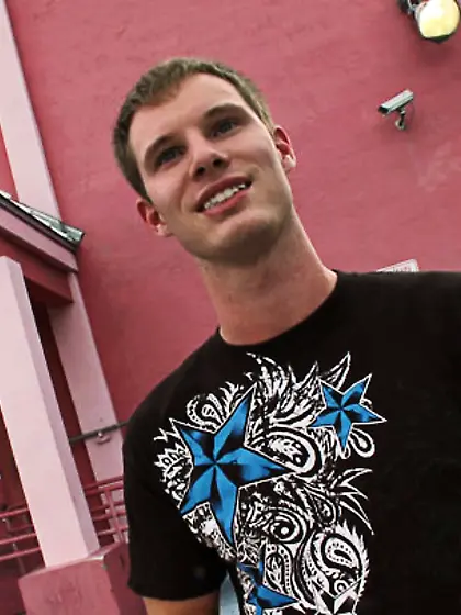 Straight guy become tricked by the ungloryhole