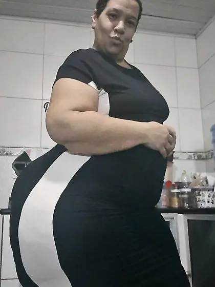 Hermosa Nalgona Latina