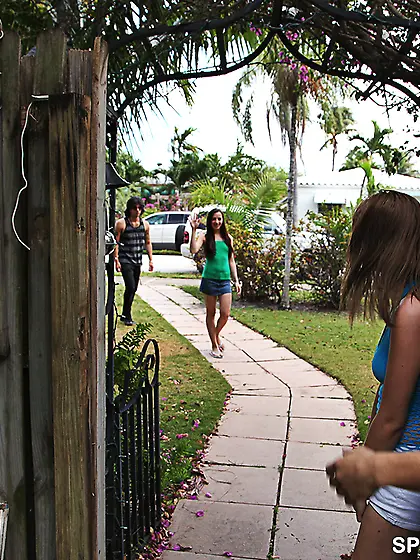 Studs fuck randy chicks in hot college sex...