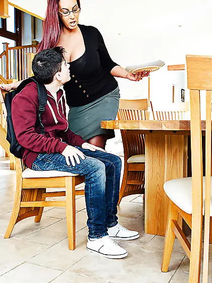 British monster butt