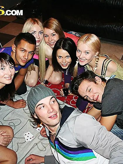 College students engage in group sex games to relieve exam press