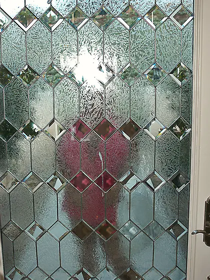 Busty Crystal Ashley and Kelly Madison use their melons to satis