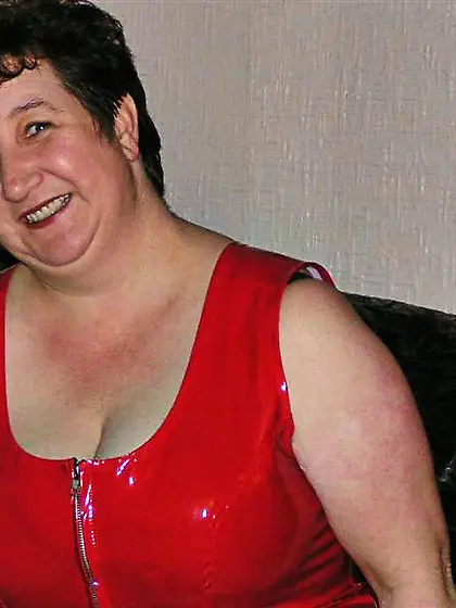 Petite Striptease Kinky Carol from United...