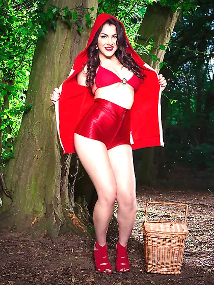 Every Big Bad Wolf would like to fuck such a hot Little Red Ridi