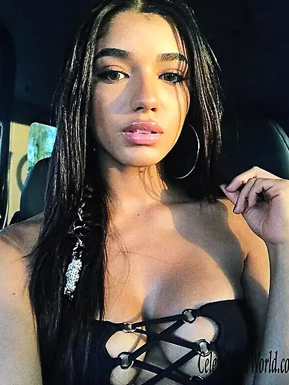 Yovanna Ventura Looks Busty In Black