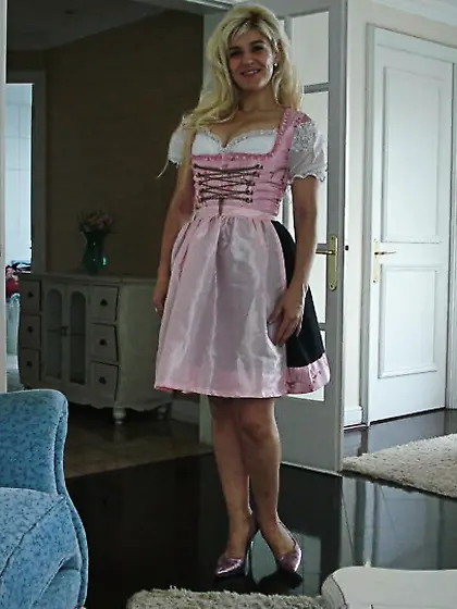 Te tengo en mi mano,  Te chupo, Estás demasiado exq