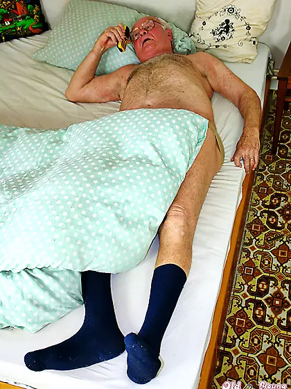 Grandpa fucking food delivery