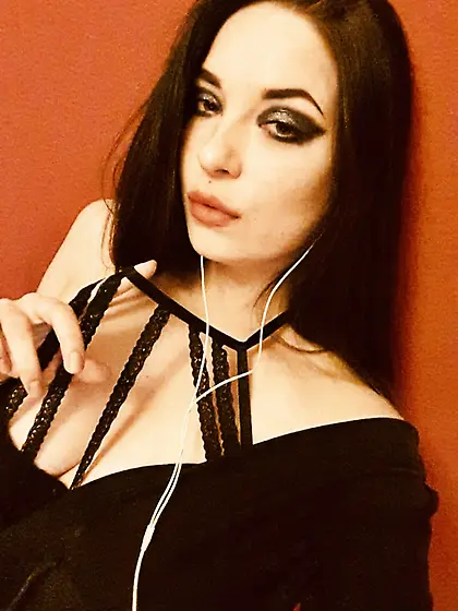 Pauline delicious webslut from Spain