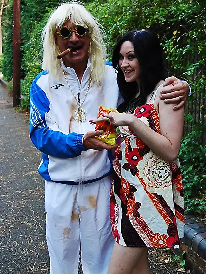 23 yo Brunette Jewel Hand jobs