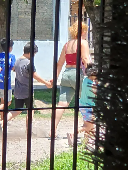 Espiando culos y tetas en la calle