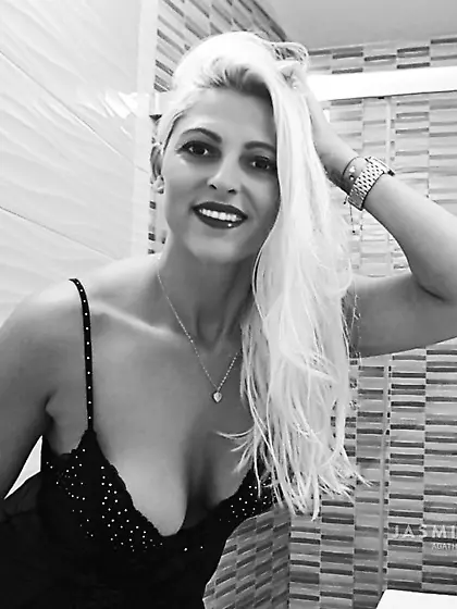 Athletic italian milf