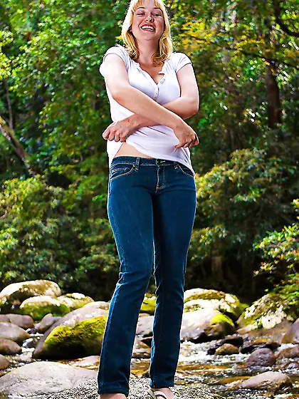 Cheery blondie with a meaty ass explores the great outdoors