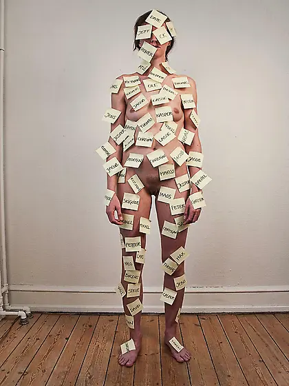 Danish post-it women