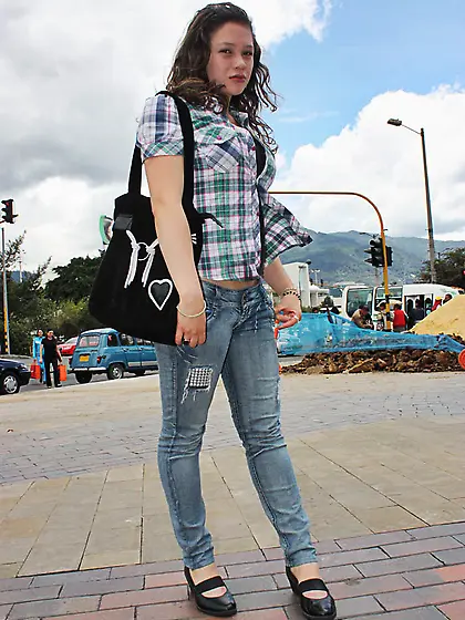 Crissy Montoya rides and blows stiff cock in naughty POV