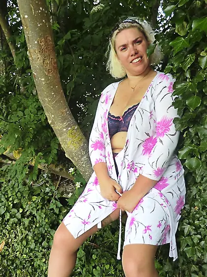 Feet Barby from United Kingdom