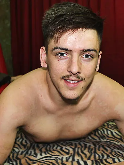 White young man samsilk