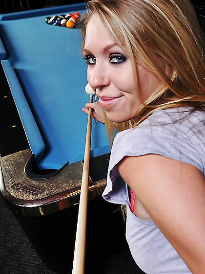 Brynn Tyler fervent blowjob and shaved pussy hammered hard