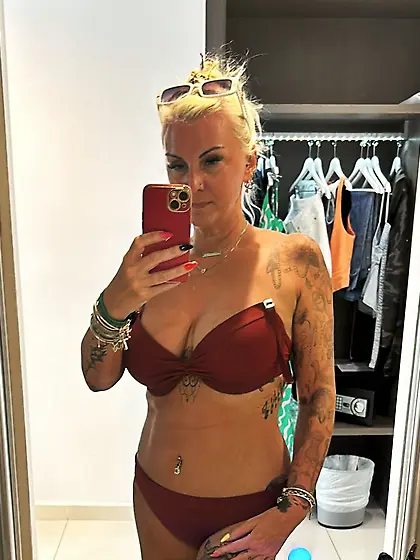 Hot Blonde Tattoos Milf Naughty Selfies