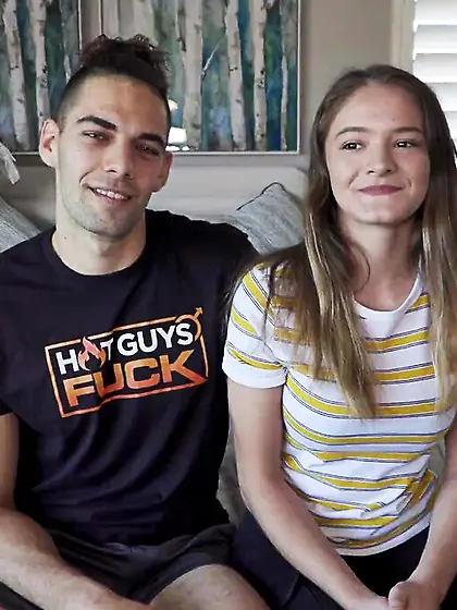 Small naughty blonde nailed by muscular dude